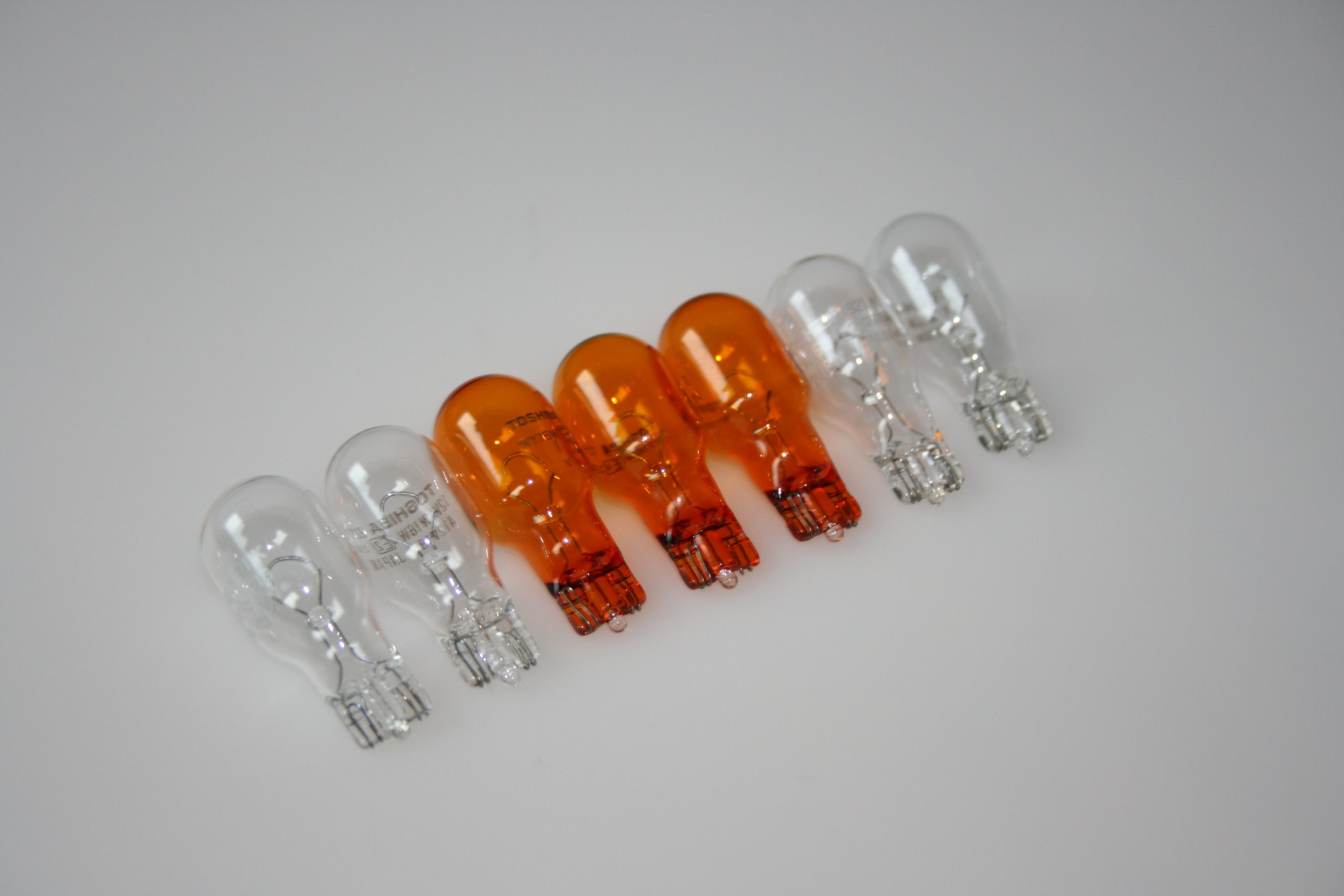 Automotive-miniature lamps (T15)